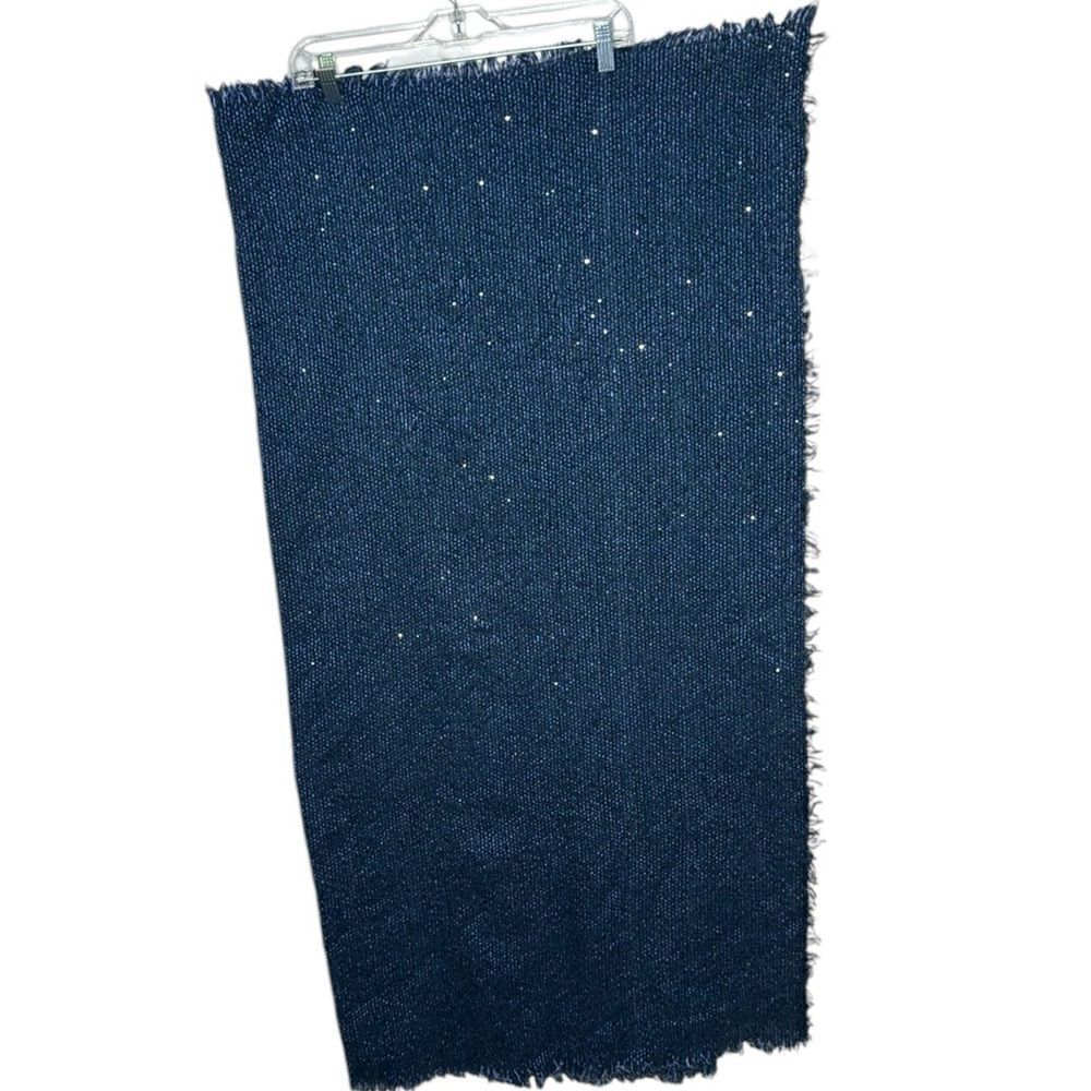 Lauren Conrad Blue Sparkle Scarf. One size.